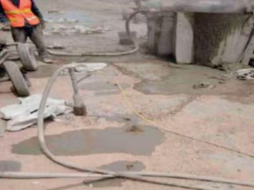 同心水泥混凝土路面板底注浆技术 路面脱空注浆整治方案